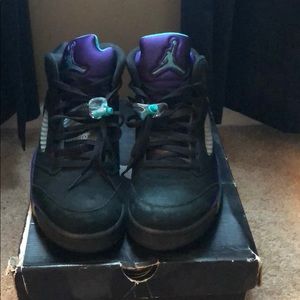 Nike Air Jordans 5 black grapes size 12